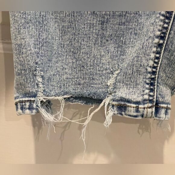 EST. 1946 Denim Distressed Faded Frayed Cropped Jeans Light Blue Size 16 - Picture 5 of 10